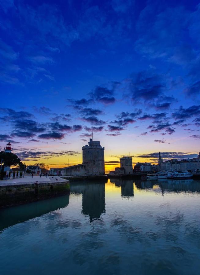Blue Studio Cosy Et Calme Proche Du Centre Avec Tv Et Wifi La Rochelle  Exterior photo